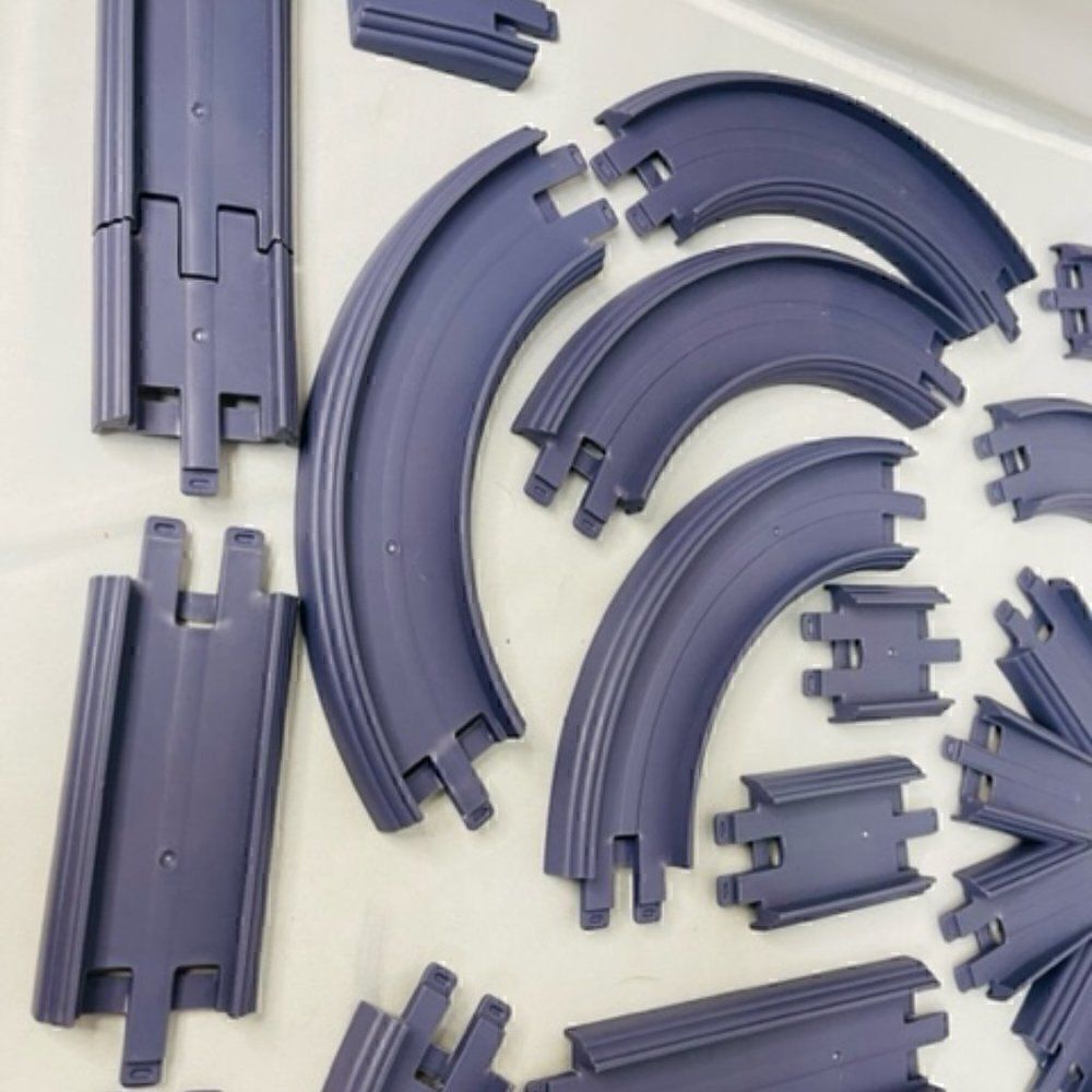 Chuggington Learning Curve Ludorum Plastic Train Track 24 Lot & Scale Excellent - Picture 4 of 7